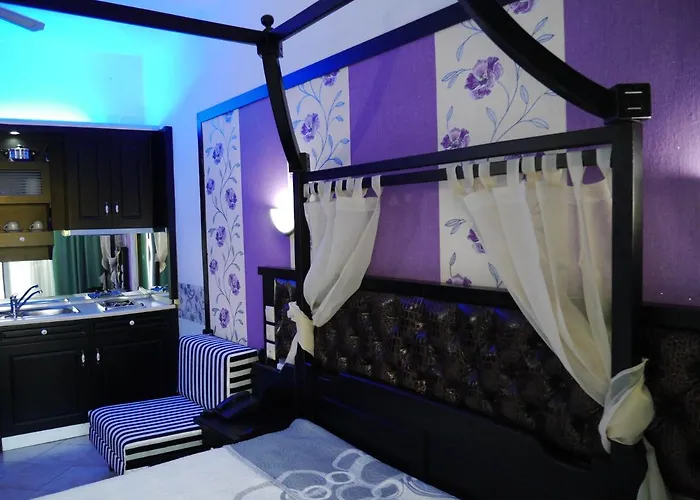 Blue Sky Apartment *